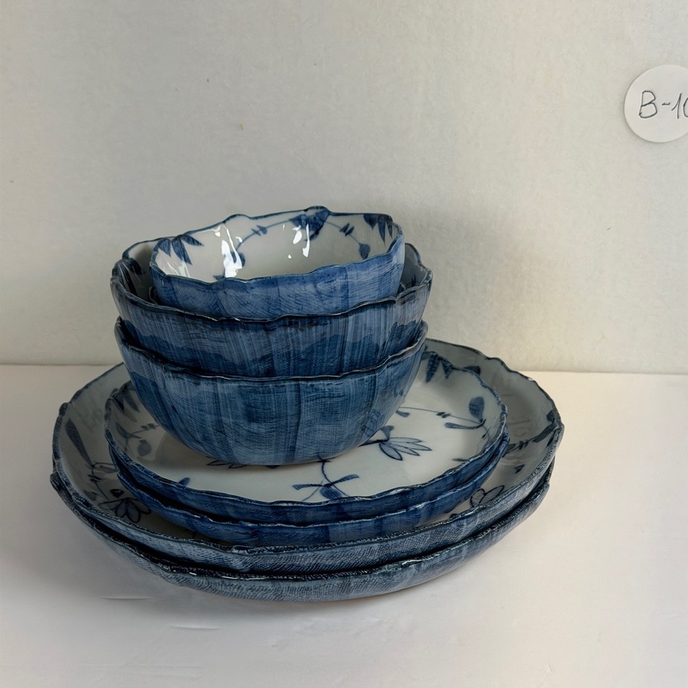 6pc Blue & White‎ Floral Stoneware Dinnerware Set Scalloped Edge B-10